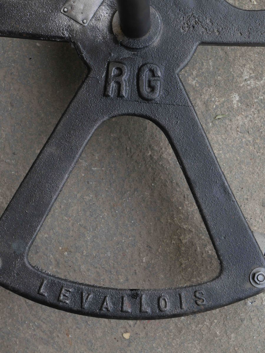 lampe sur pied carrossier atelier R.G Levallois – Image 9