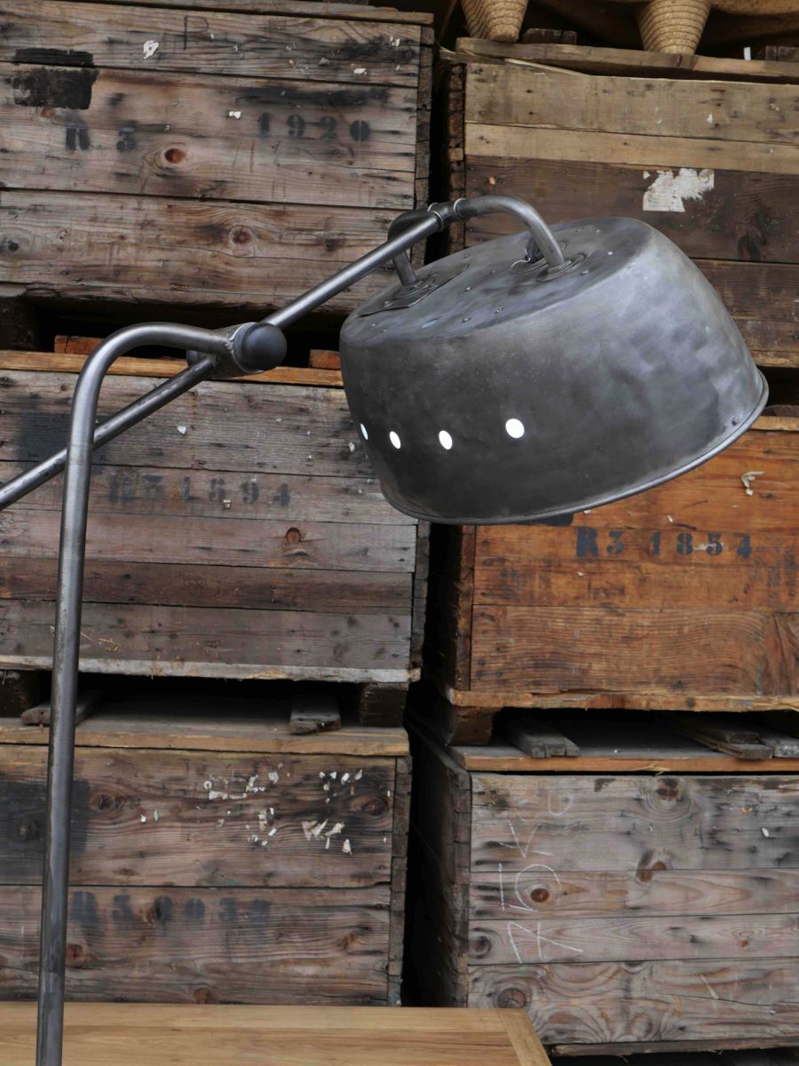 lampe sur pied carrossier atelier R.G Levallois – Image 13