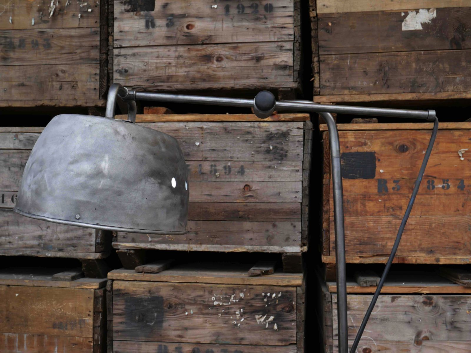 lampe sur pied carrossier atelier R.G Levallois – Image 15