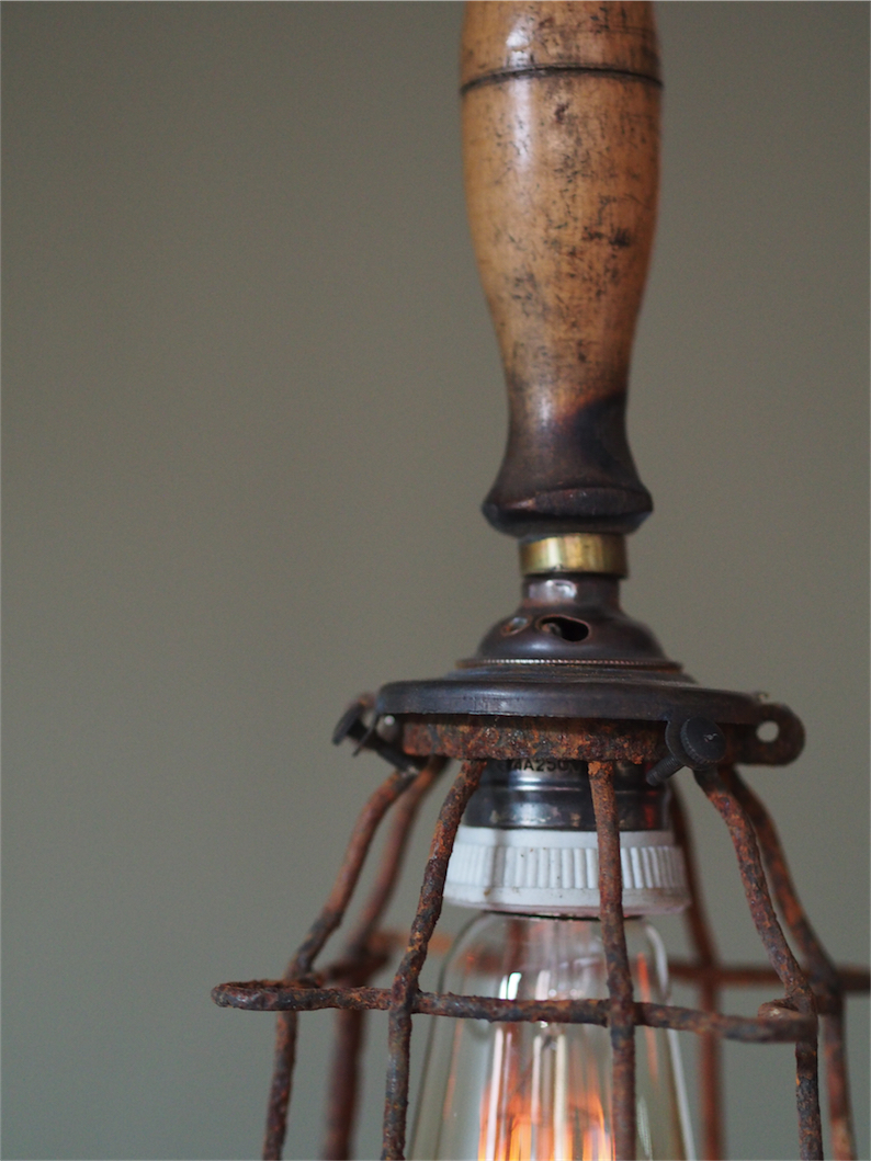 ancienne grande baladeuse industrielle des USA equipant les caves de new York – Image 5