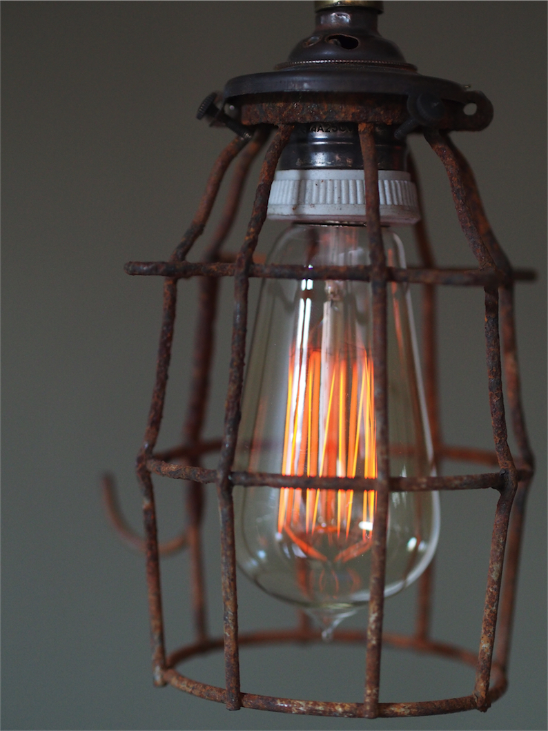 ancienne grande baladeuse industrielle des USA equipant les caves de new York – Image 6