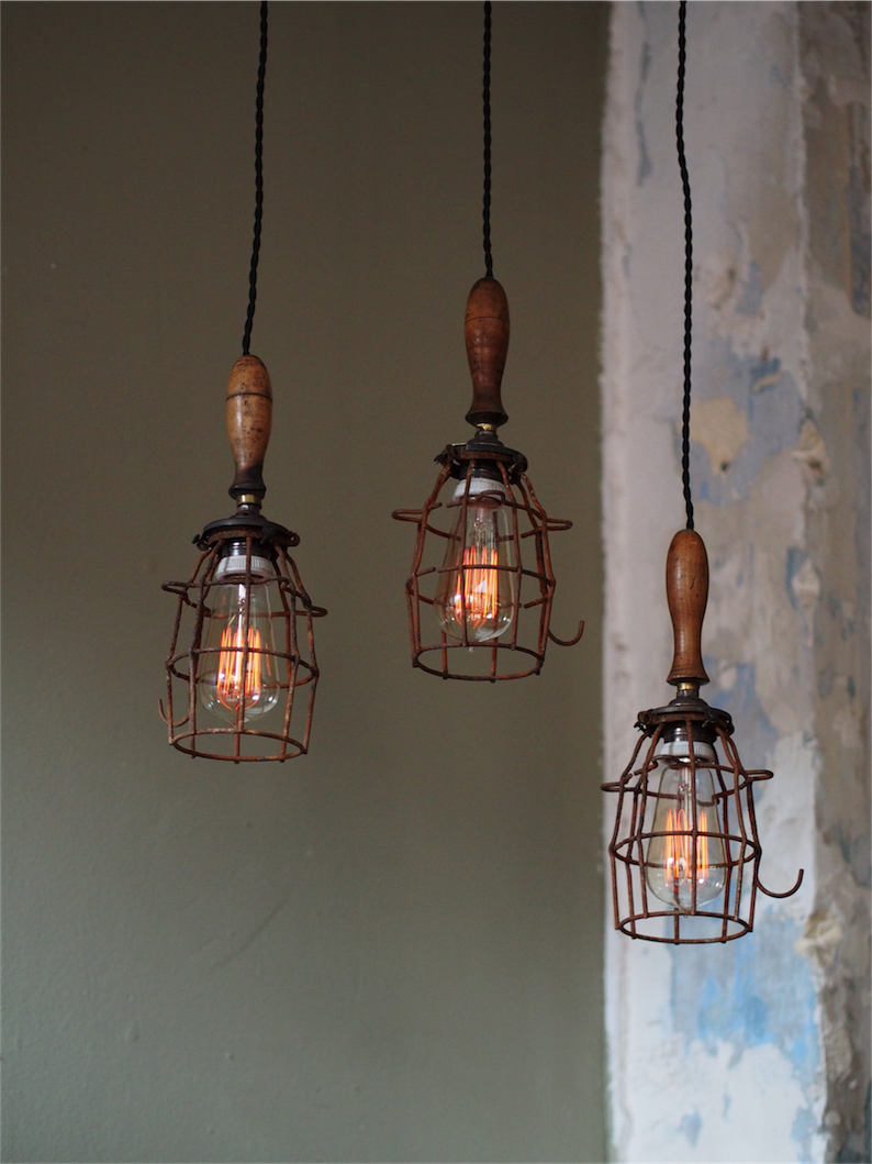 ancienne grande baladeuse industrielle des USA equipant les caves de new York – Image 8