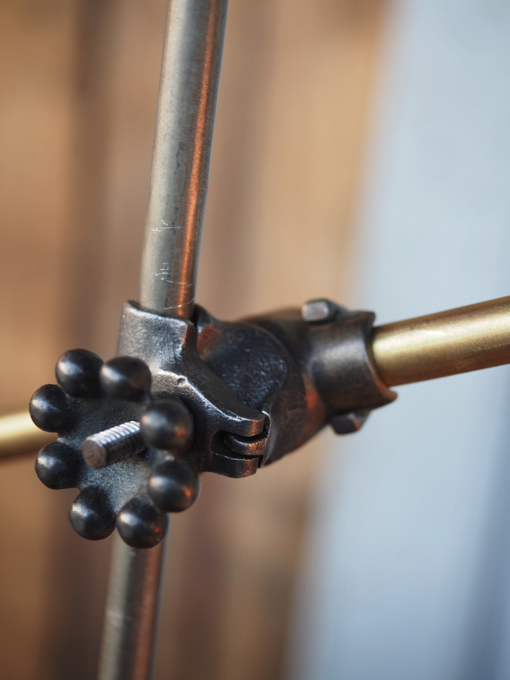 Rare Lampe de bureau O.C. White Industrielle socle fonte la lampe de reference a new york dans les loft – Image 10