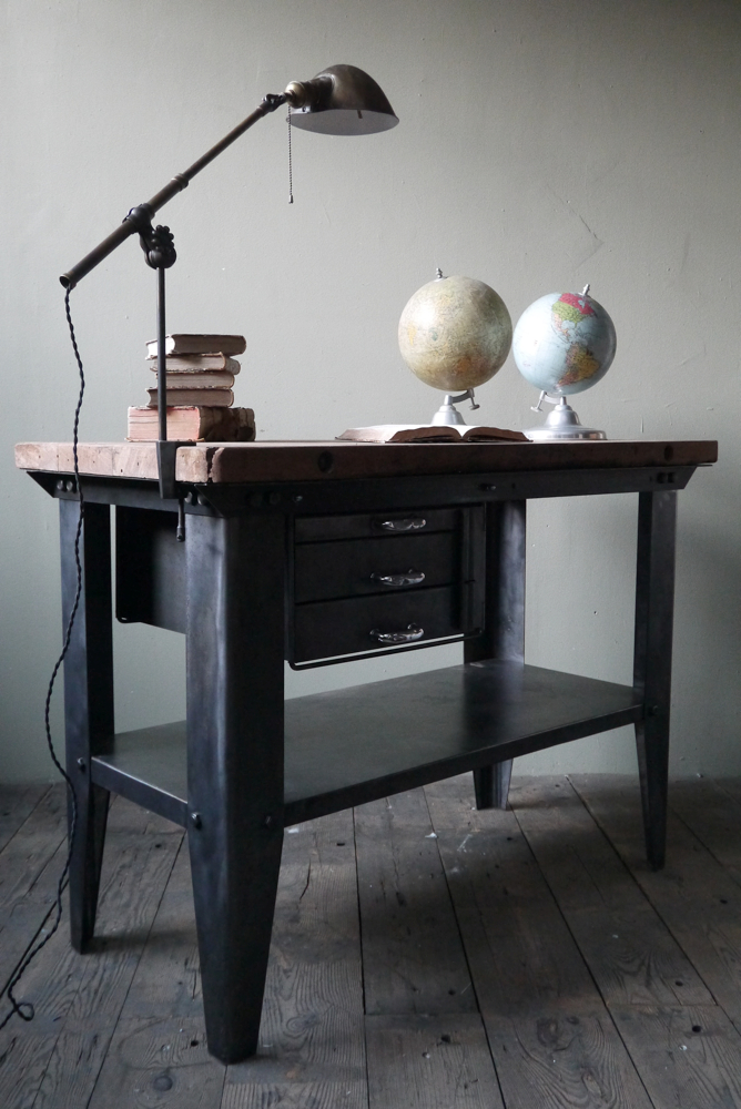 Rare Lampe bureau O.C. White Industrielle sur etau la lampe de reference a new york dans les loft – Image 15