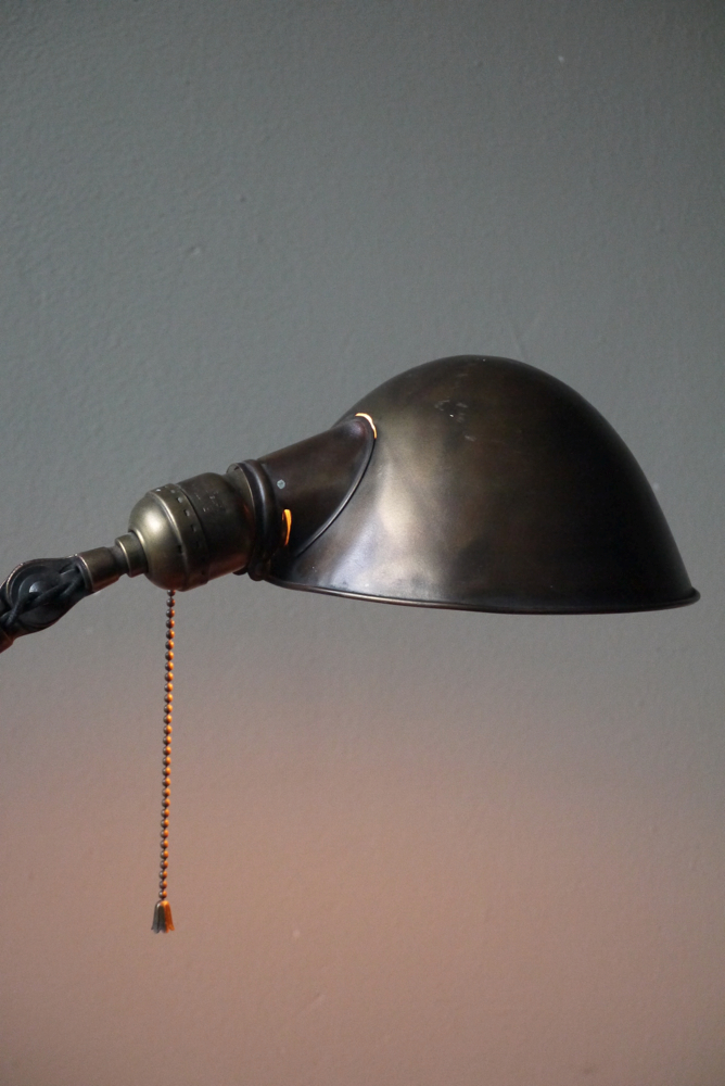 Rare Lampe bureau O.C. White Industrielle sur etau la lampe de reference a new york dans les loft – Image 6