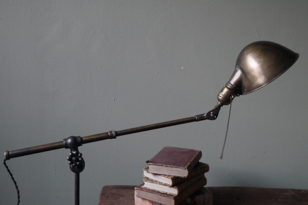 Rare Lampe bureau O.C. White Industrielle sur etau la lampe de reference a new york dans les loft – Image 11