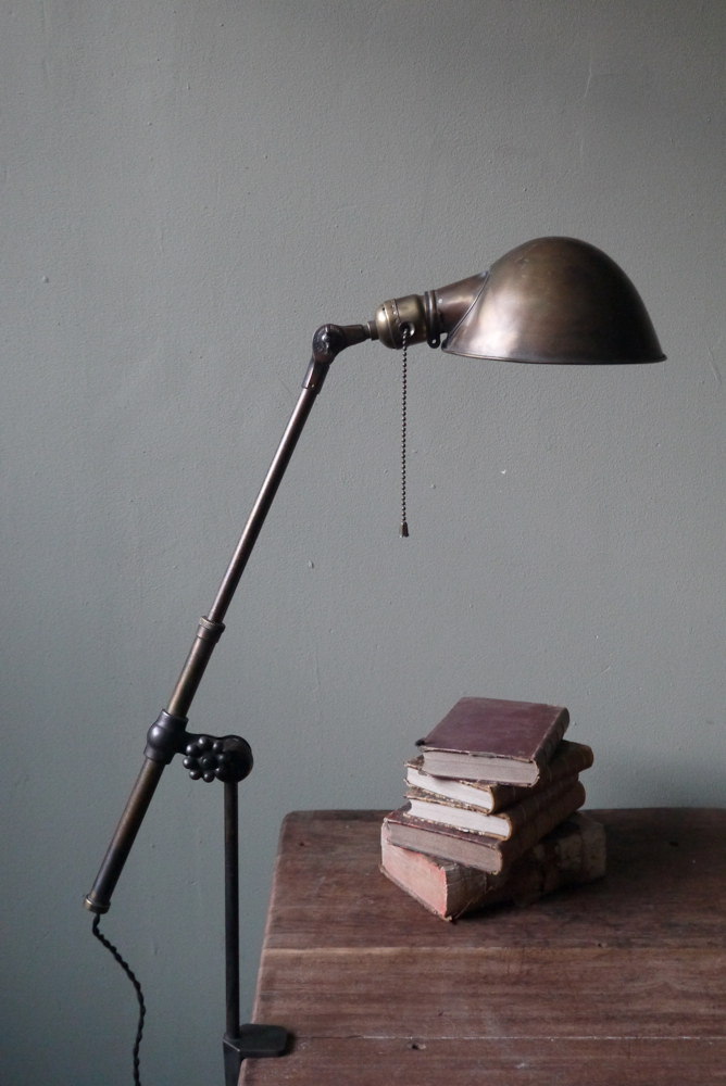 Rare Lampe bureau O.C. White Industrielle sur etau la lampe de reference a new york dans les loft – Image 12
