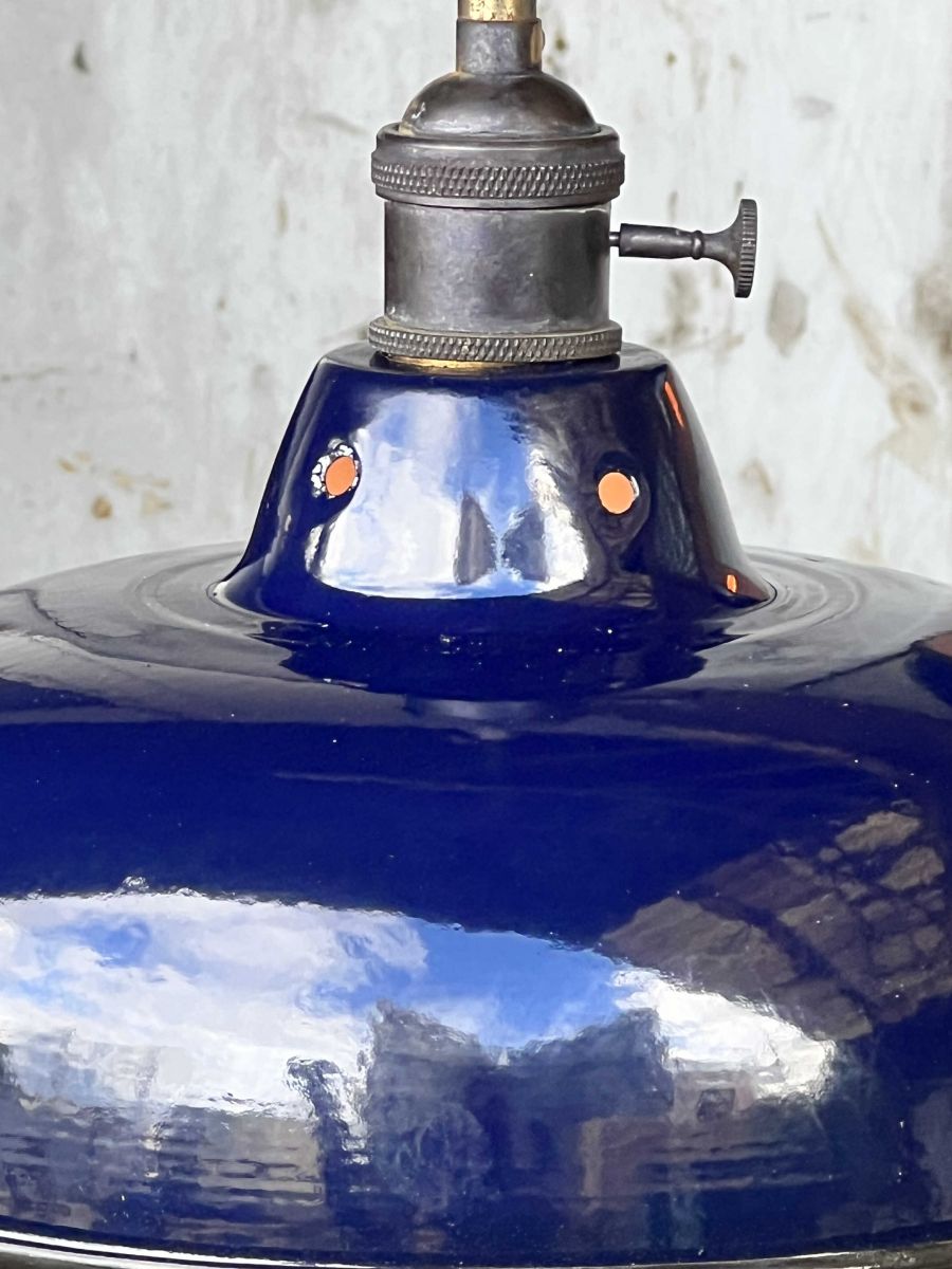 lampe abat jour emaillee industrielle bleu nuit – Image 5