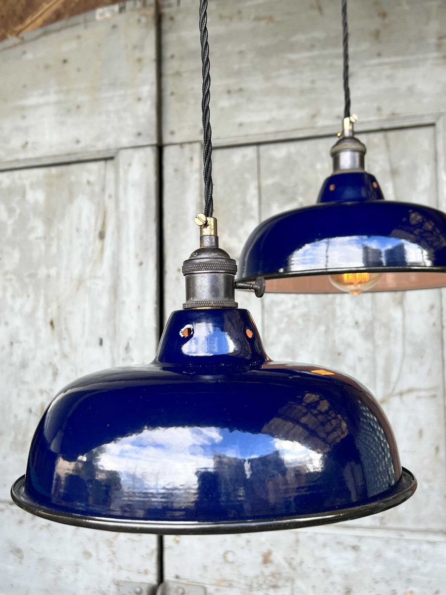 lampe abat jour emaillee industrielle bleu nuit – Image 10