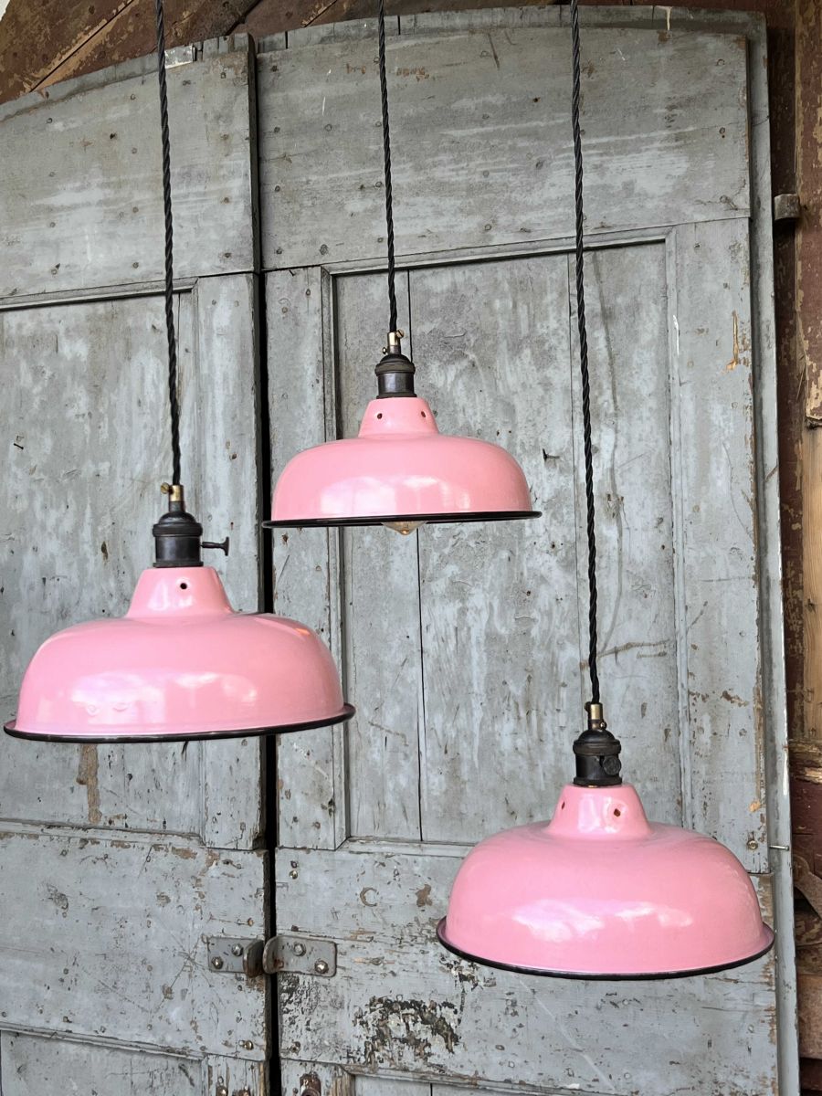 lampe abat jour emaillee industrielle rose – Image 2