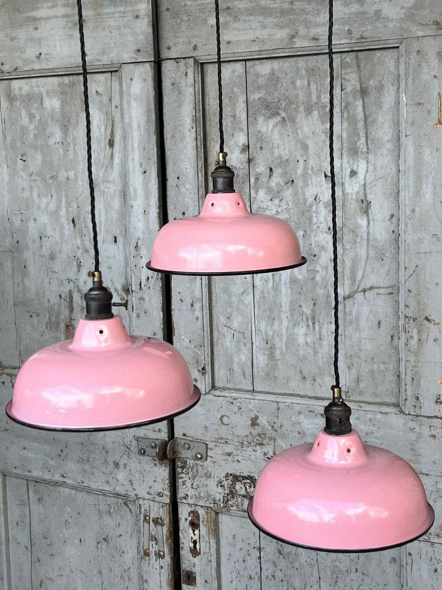 lampe abat jour emaillee industrielle rose – Image 3