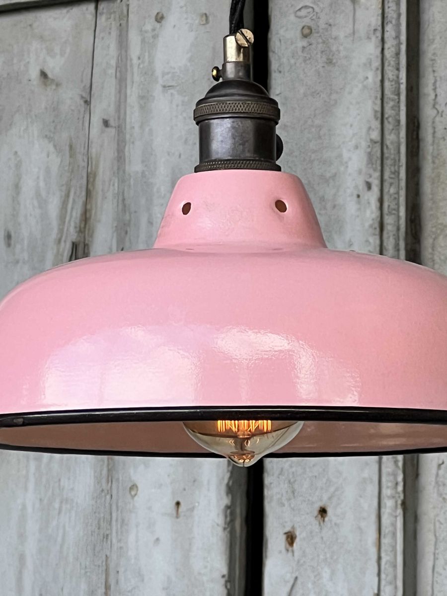 lampe abat jour emaillee industrielle rose – Image 10