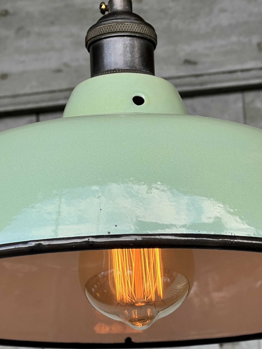 lampe abat jour emaillee industrielle vert amande – Image 14