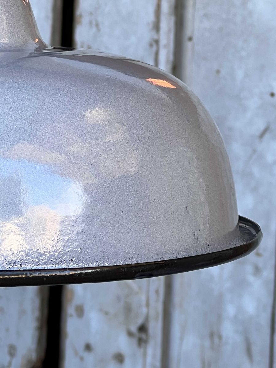 lampe abat jour emaillee industrielle gris sourie – Image 7