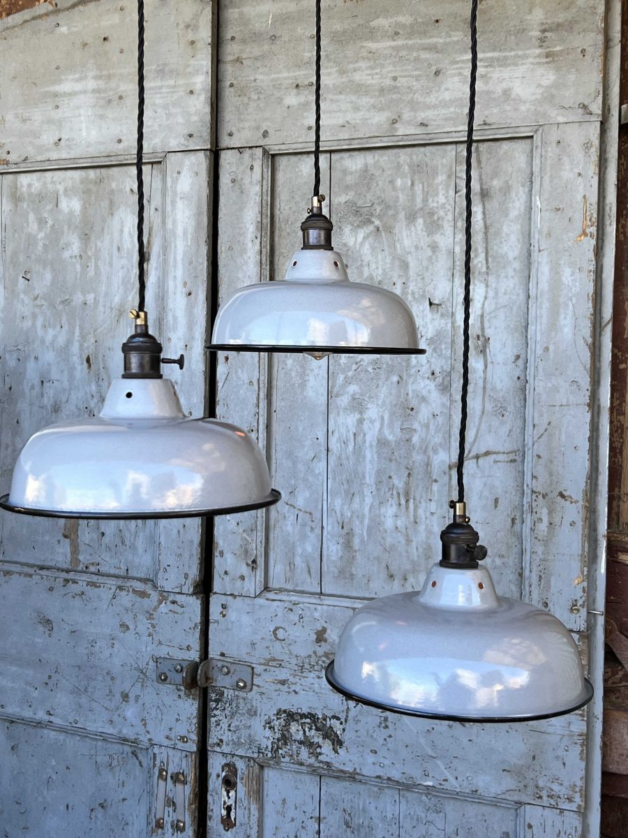 lampe abat jour emaillee industrielle gris sourie – Image 2