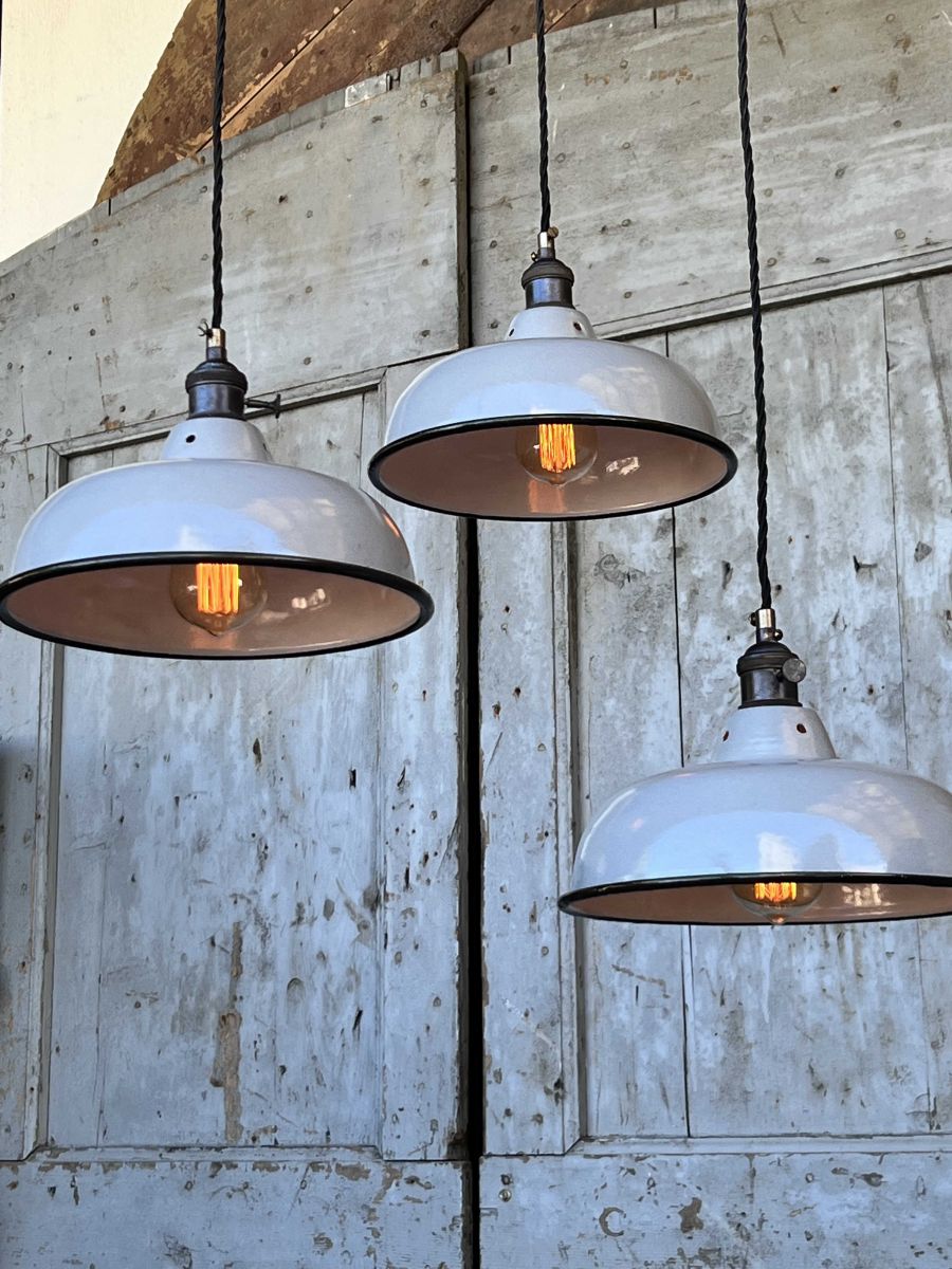 lampe abat jour emaillee industrielle gris sourie – Image 9