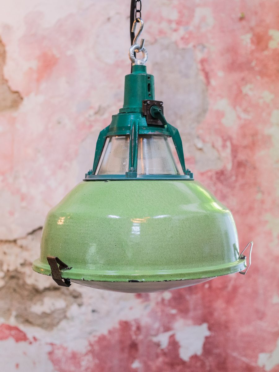 abat jour emaillee vert lampe holophane origine Union Sovietique – Image 11