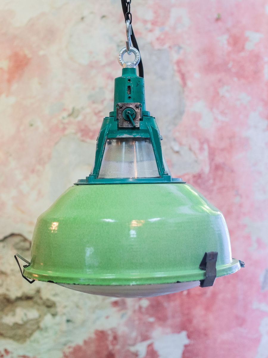 abat jour emaillee vert lampe holophane origine Union Sovietique – Image 2