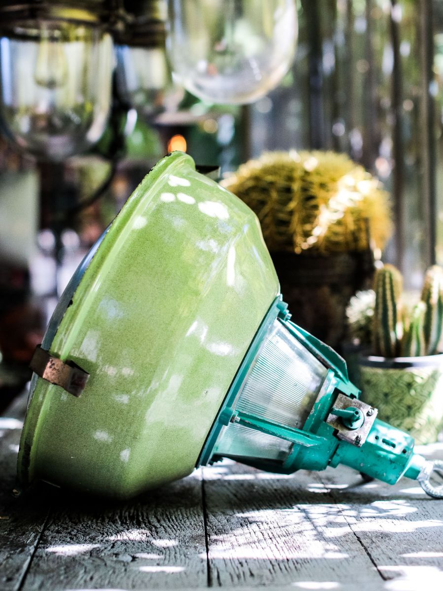 abat jour emaillee vert lampe holophane origine Union Sovietique – Image 3