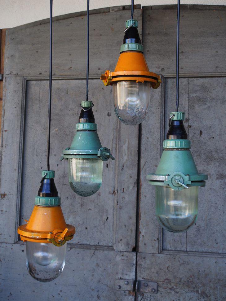 lampe verte industrielle suspension verre – Image 9