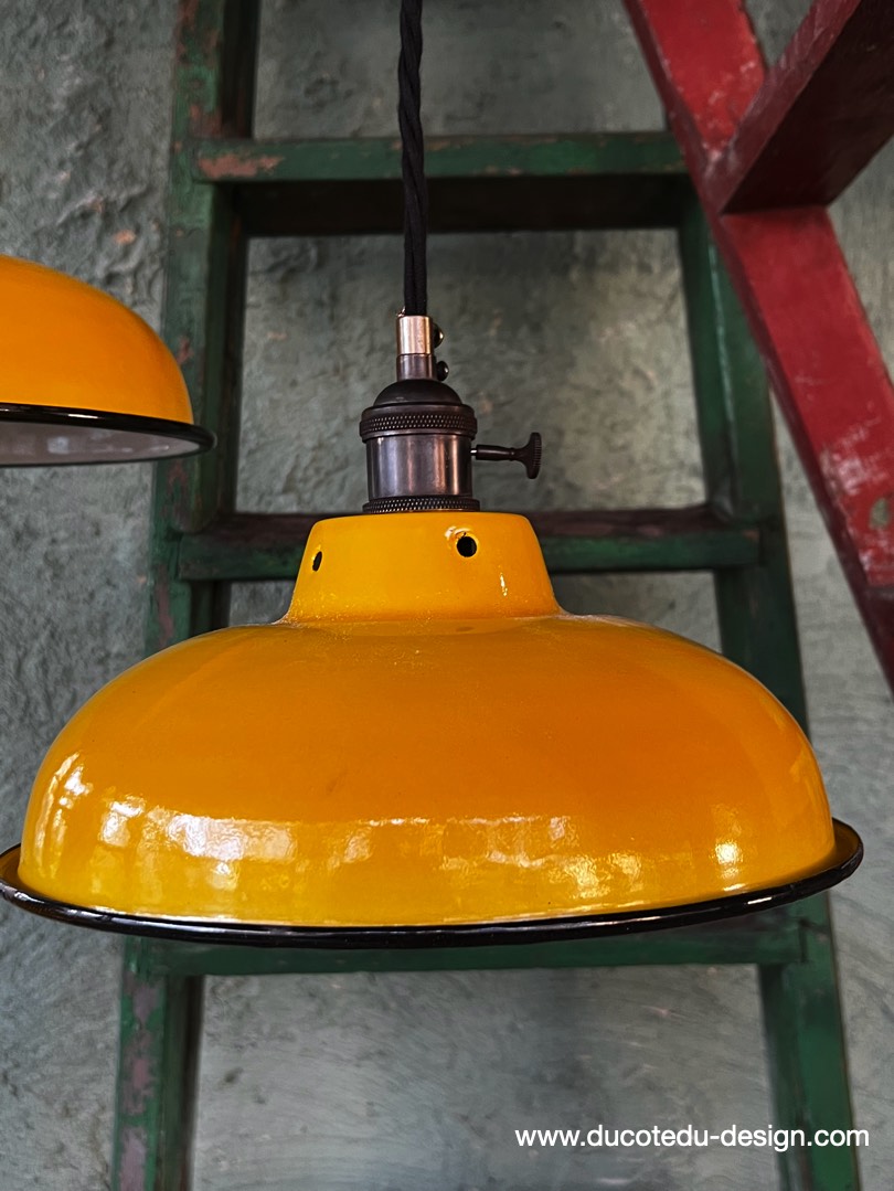 lampe industrielle jaune abat jour bateau emaillee – Image 5