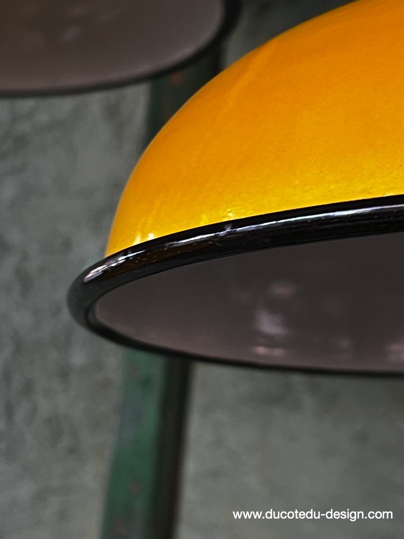 lampe industrielle jaune abat jour bateau emaillee – Image 9
