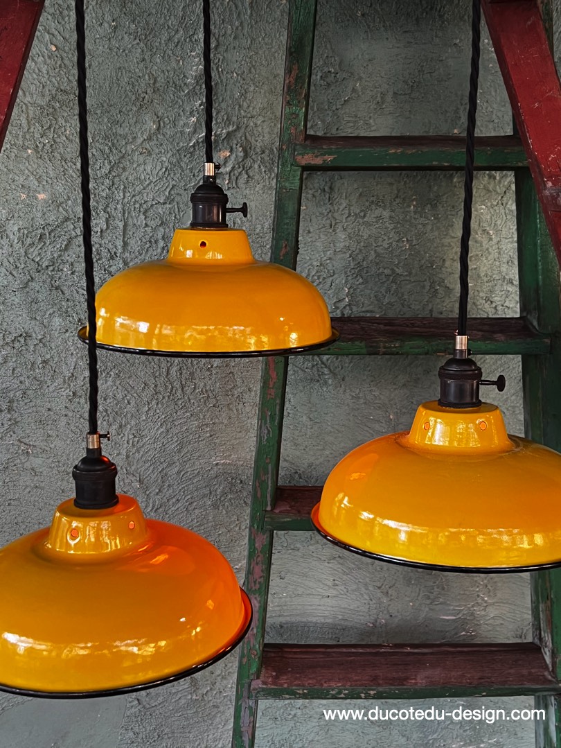 lampe industrielle jaune abat jour bateau emaillee – Image 10