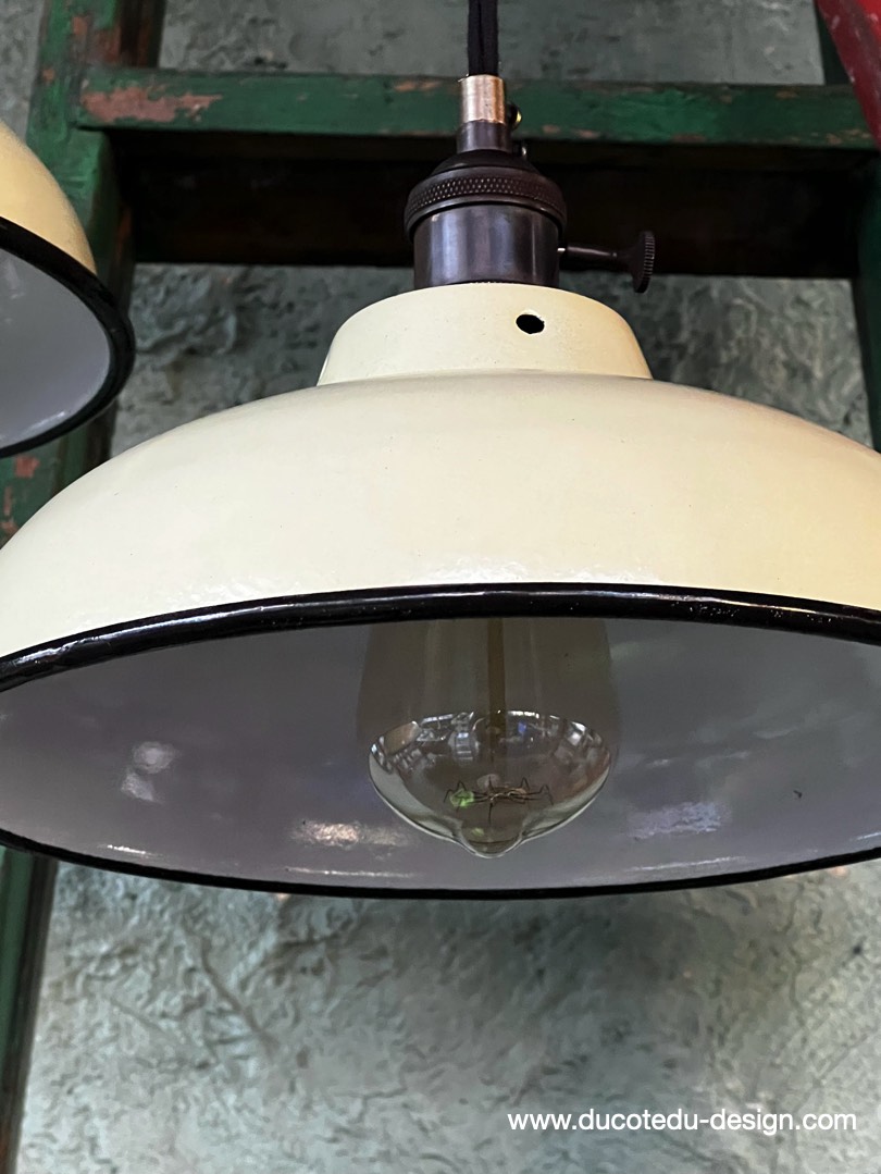 lampe industrielle creme abat jour bateau emaillee – Image 13