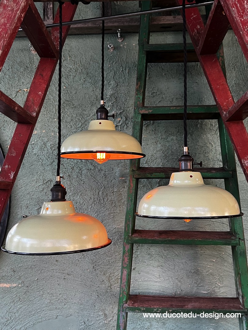 lampe industrielle creme abat jour bateau emaillee – Image 2