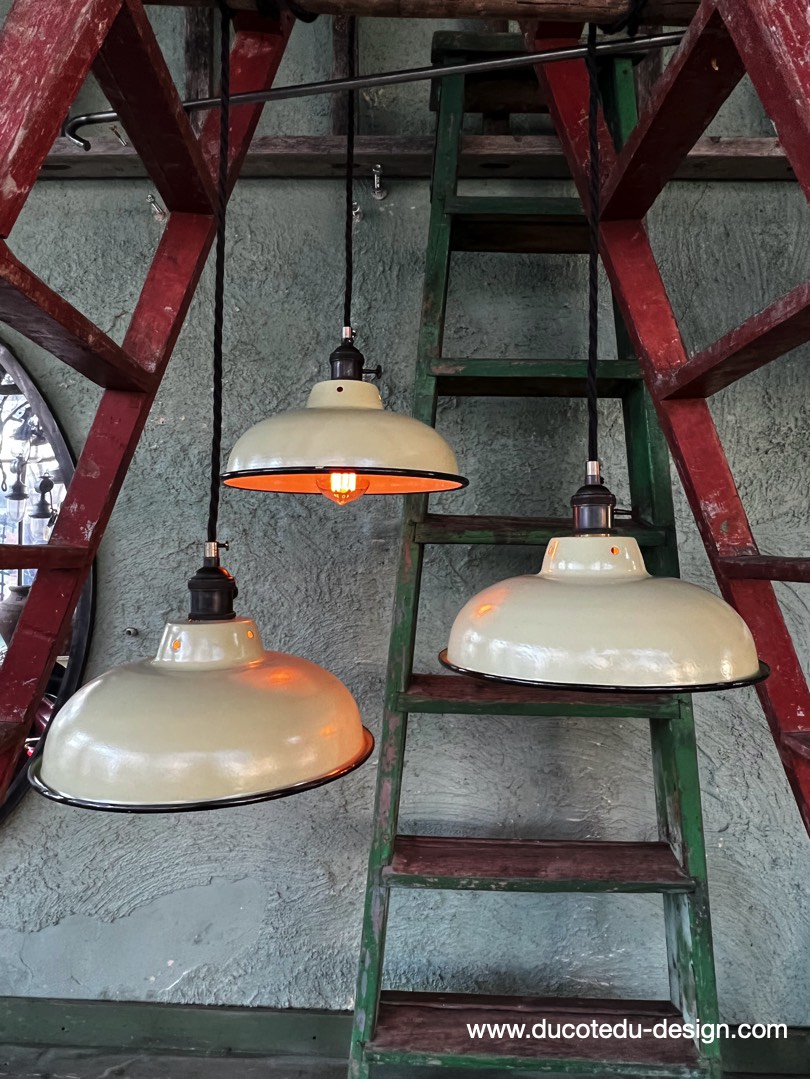 lampe industrielle creme abat jour bateau emaillee – Image 4