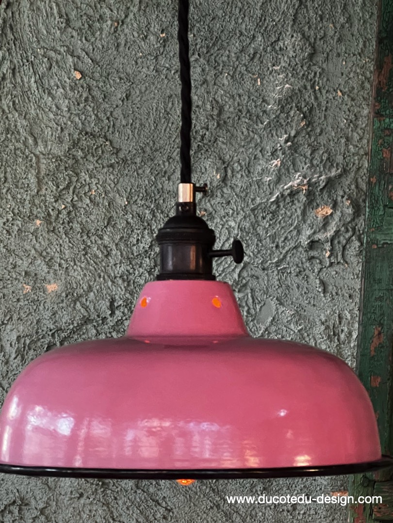 lampe industrielle rose abat jour bateau emaillee – Image 13