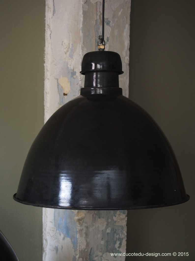 suspension abat jour emaillee noir lampe industrielle bauhaus – Image 11