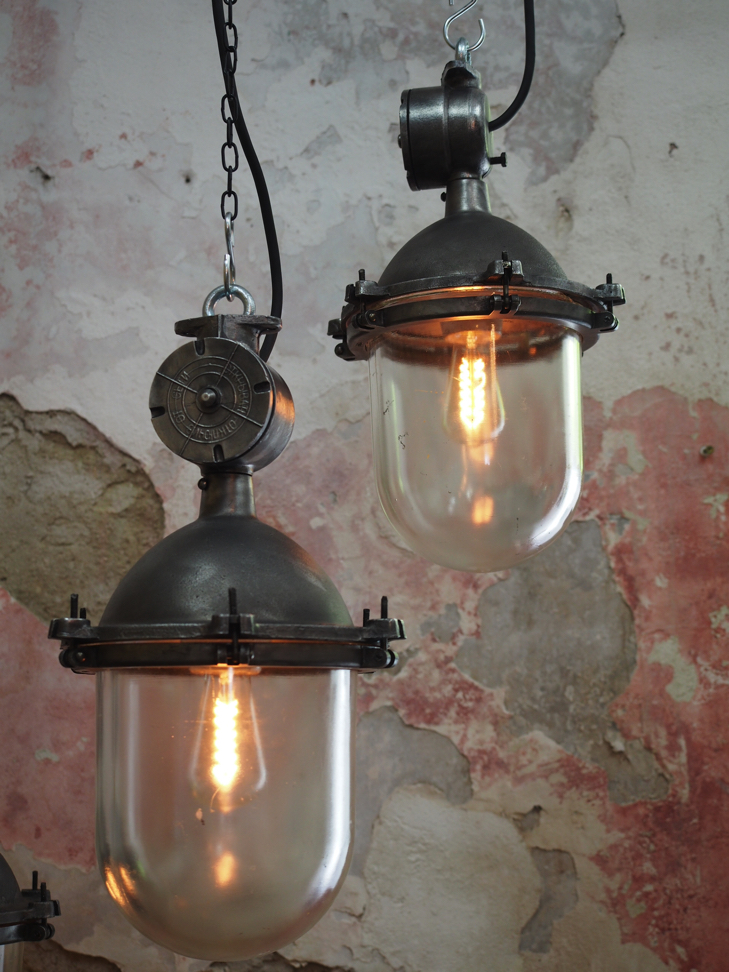 suspension metal et verre grande lampe ancienne industrielle – Image 12