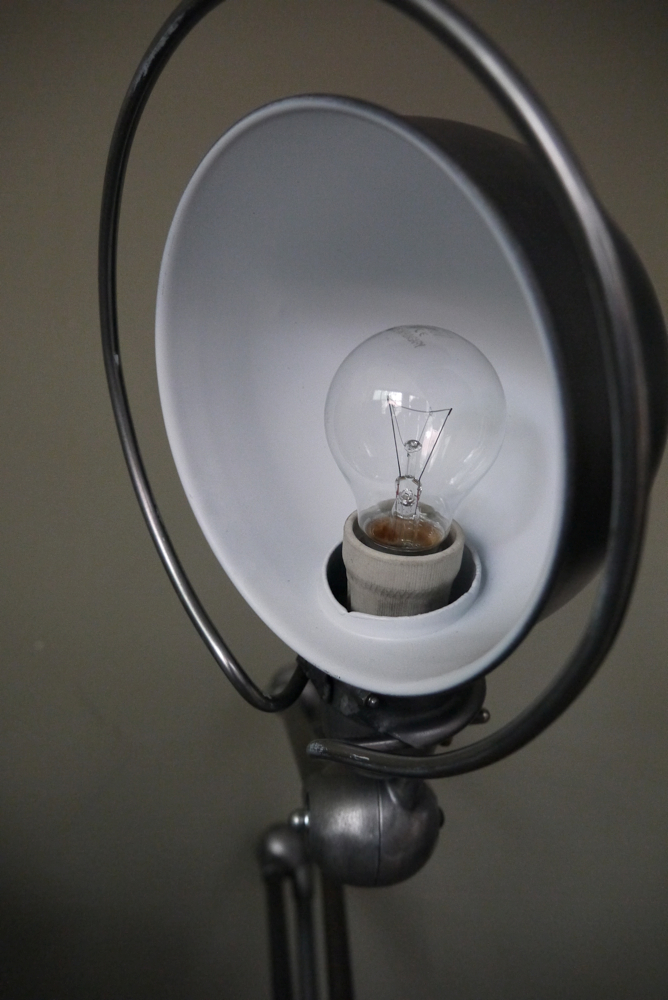 Lampe d atelier industrielle Jielde 4 bras polie graphite – Image 11