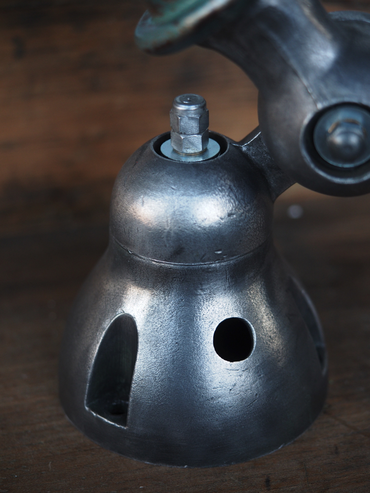 Unique lampe Jielde 1 applique finition vintage industrielle – Image 4