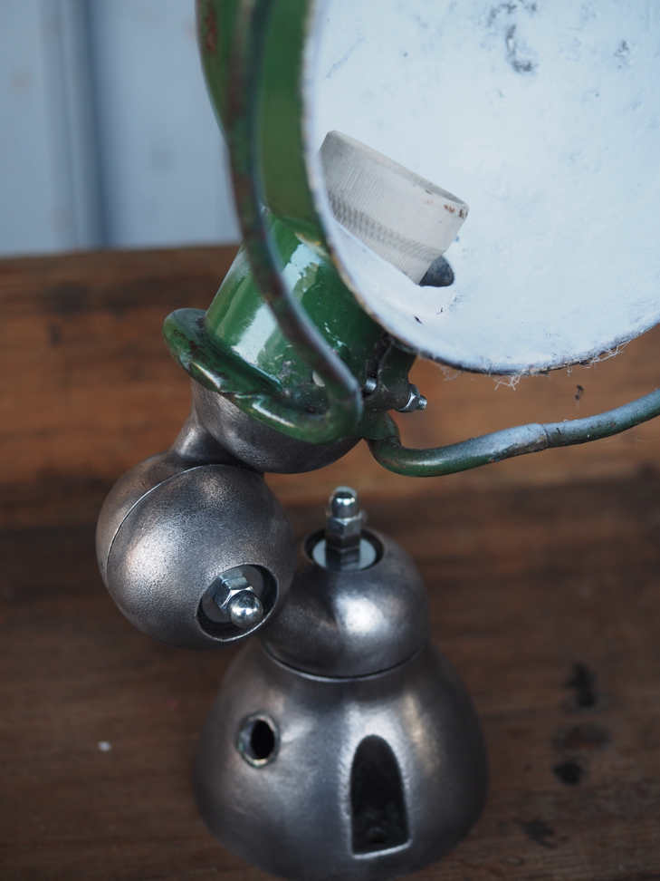 Unique lampe Jielde 1 applique finition vintage industrielle – Image 7