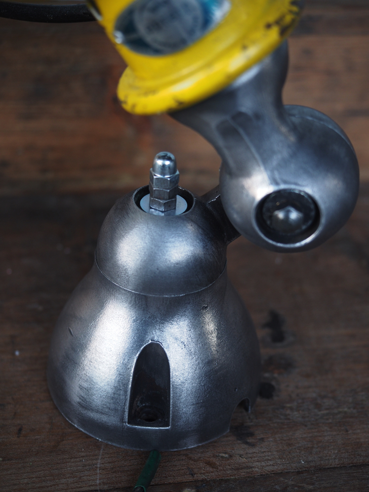 Unique lampe Jielde 1 applique finition vintage industrielle – Image 4