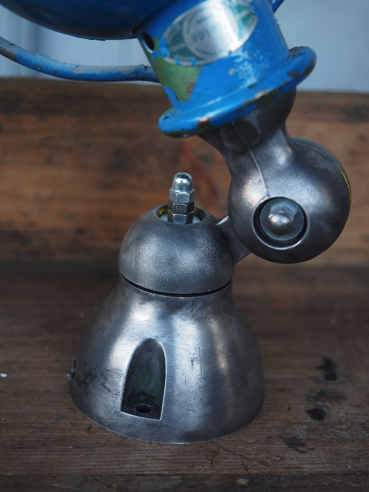 Unique lampe Jielde 1 applique finition vintage industrielle – Image 4