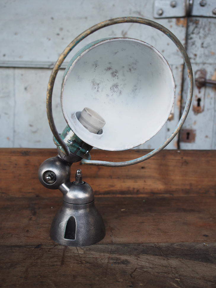 Unique lampe Jielde 1 applique finition vintage industrielle – Image 7