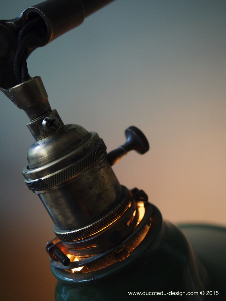 Rare Lampe O.C. White Industrielle fixation murale applique la lampe de reference a new york dans les loft – Image 23