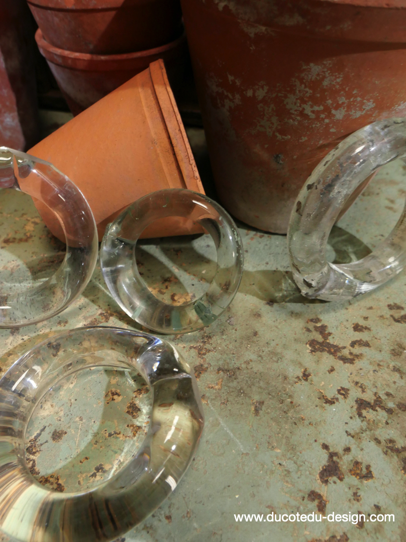 anneaux en verre fait main servant sur les anciens metiers a tisser la soie – Image 4