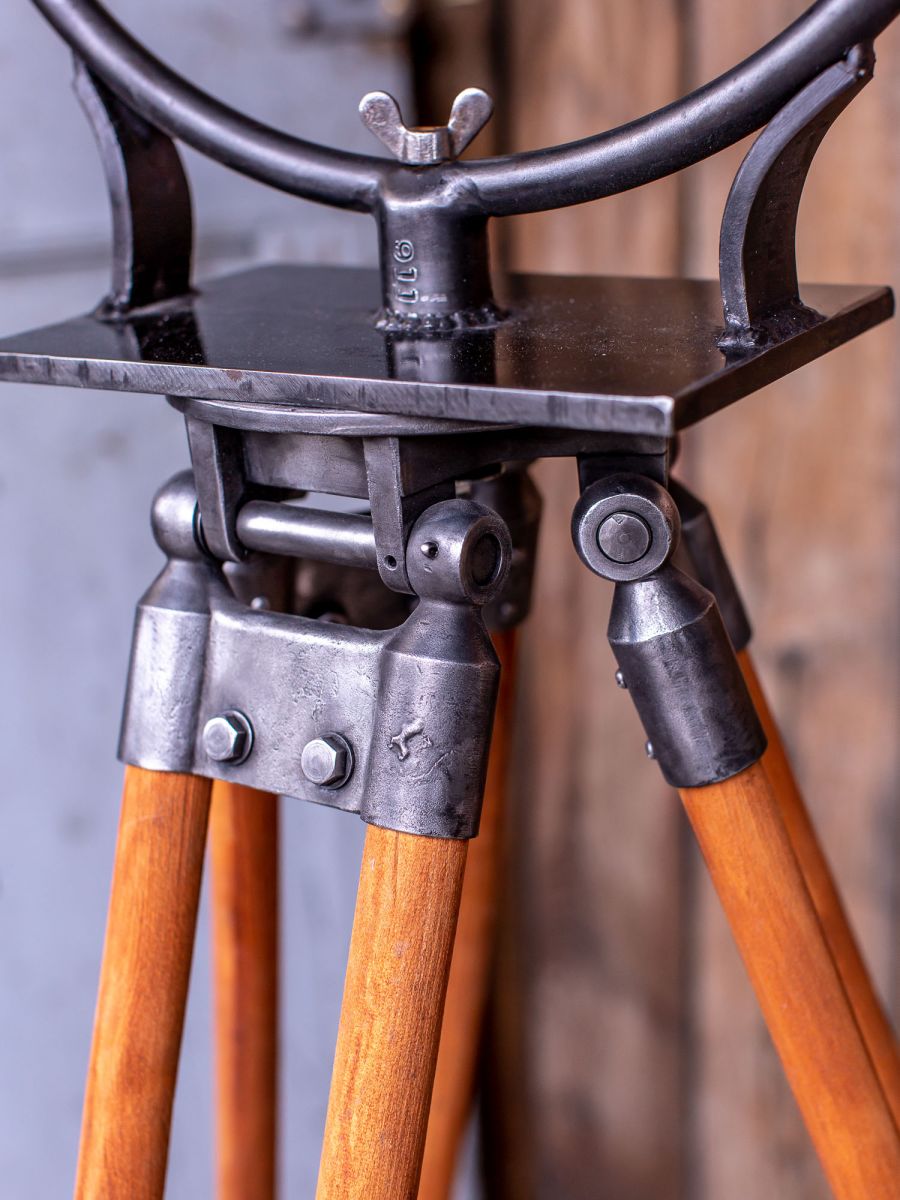 Ancien projecteur cinema Hollywood Bardwell Mcalister pieds bois – Image 9