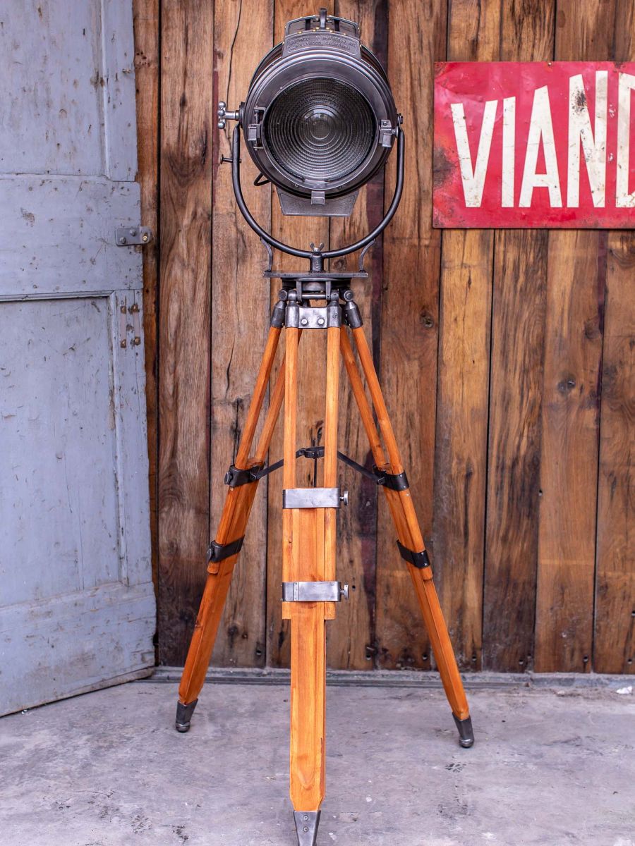 Ancien projecteur cinema Hollywood Bardwell Mcalister pieds bois – Image 2
