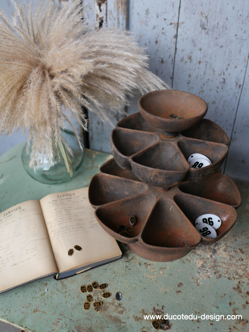 sebile, marguerite de cordonnier , porte semences – Image 2