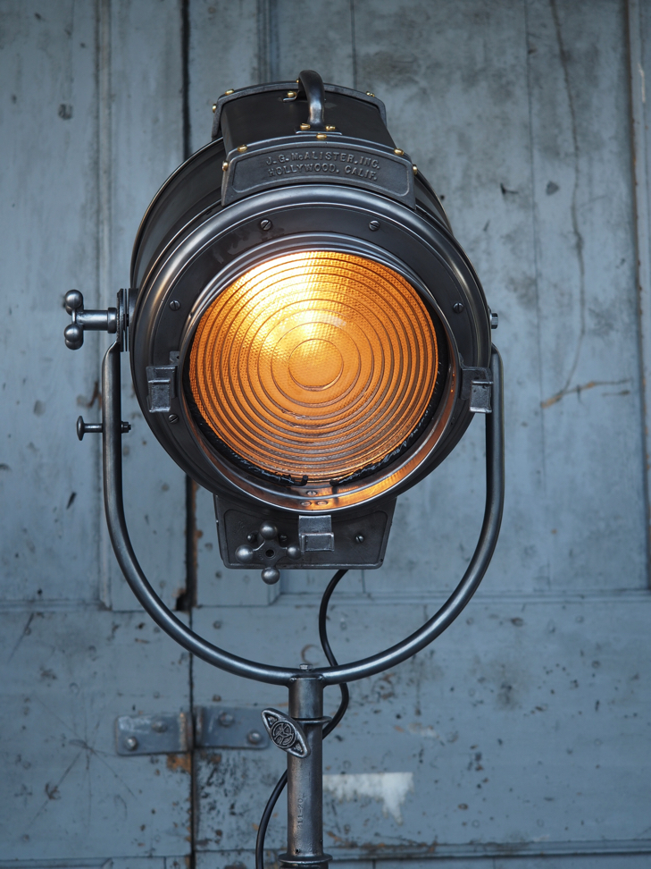 projecteur cinema MCALISTER des studios Hollywood Californie grand pied – Image 4