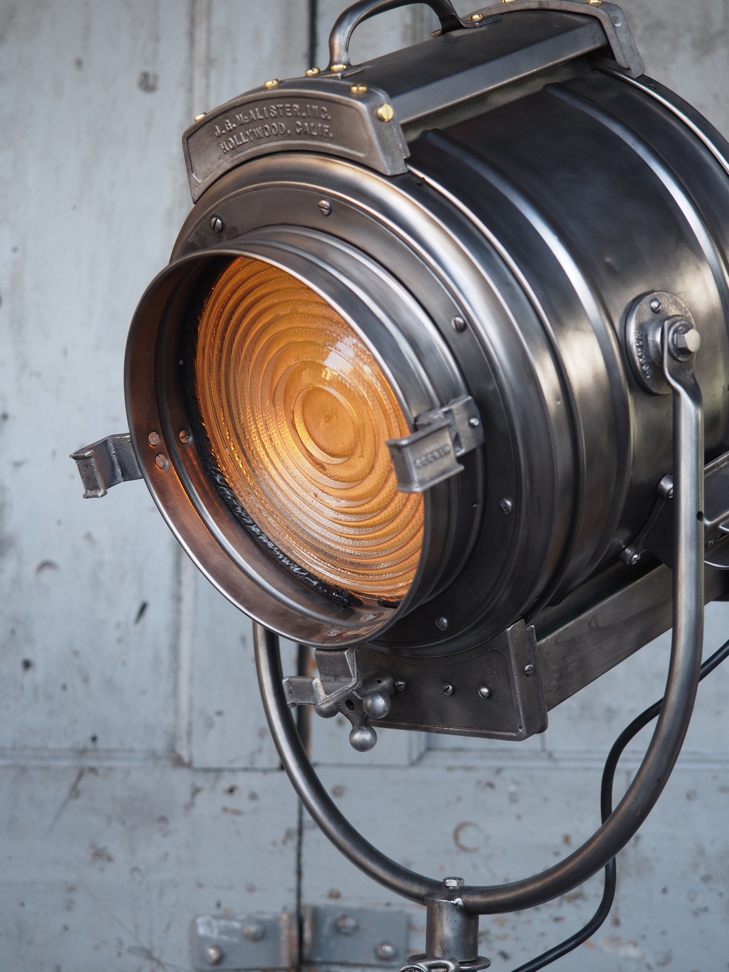 projecteur cinema MCALISTER des studios Hollywood Californie grand pied – Image 7