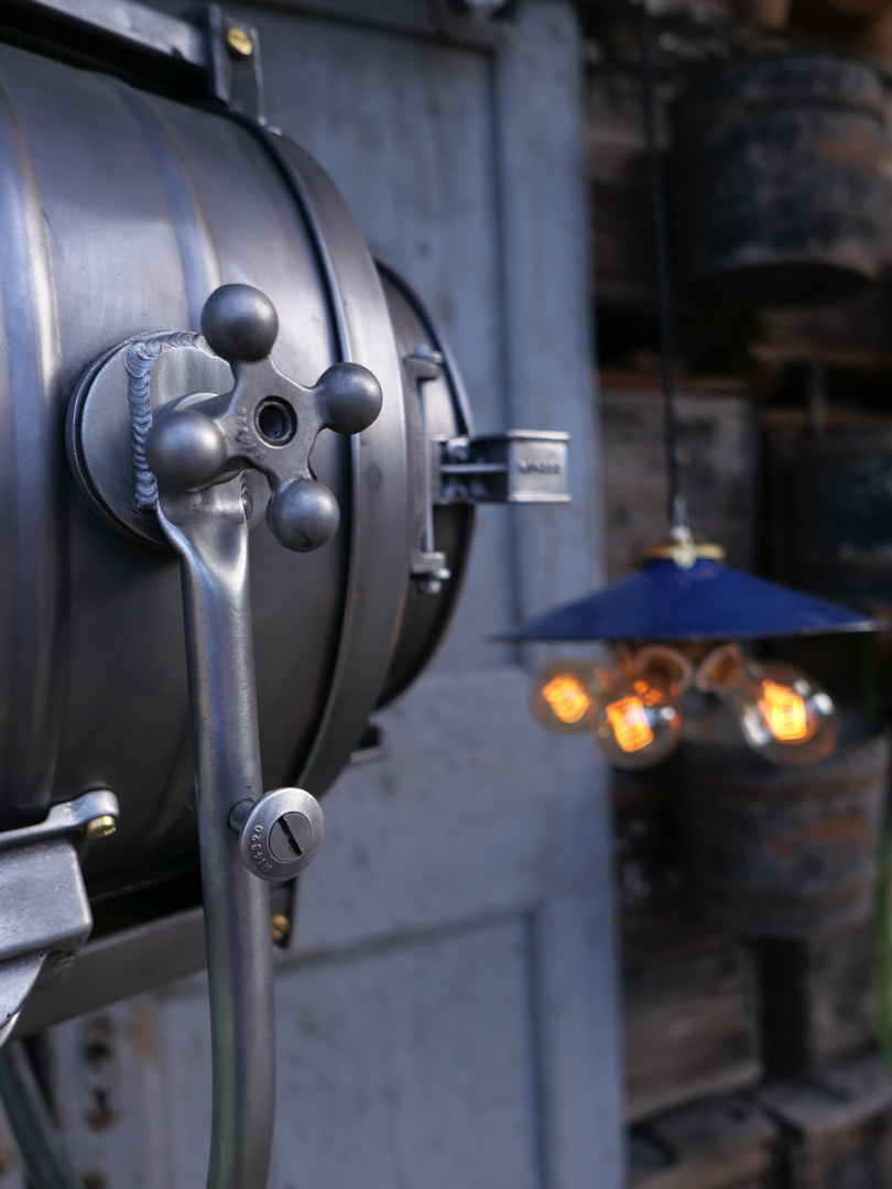 projecteur cinema MCALISTER des studios Hollywood Californie pied tripod – Image 17