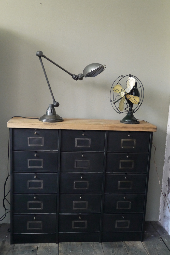 ancien meuble console 15 casiers industriel a clapet Roneo 1940 plateau chene massif – Image 4