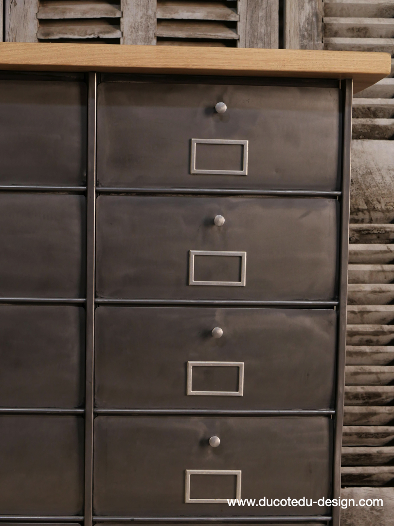 ancien grand meuble 12 casiers industriel strafor plateauchene massif – Image 8