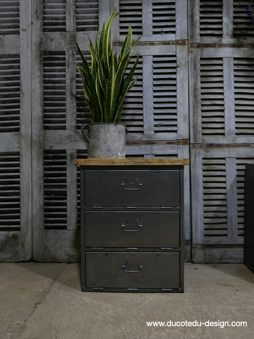 meuble industrielle 3 compartiments atelier militaire plateau vieux chene massif – Image 3